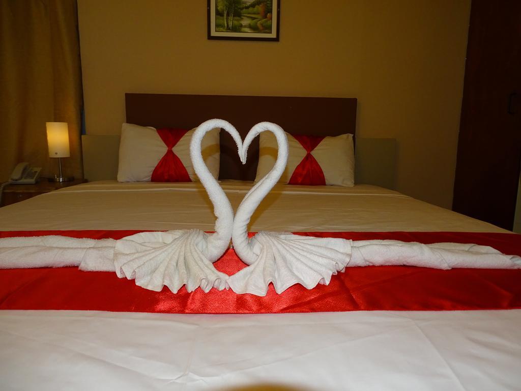 Hypertek Hotel กรองด์เบย์ ภายนอก รูปภาพ