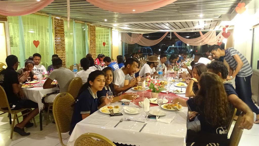 Hypertek Hotel กรองด์เบย์ ภายนอก รูปภาพ