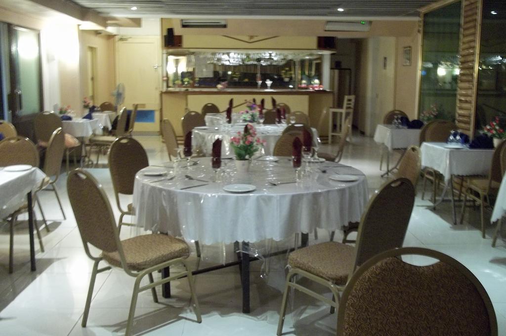 Hypertek Hotel กรองด์เบย์ ภายนอก รูปภาพ