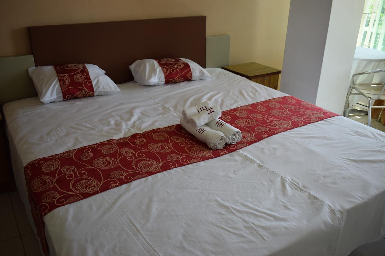 Hypertek Hotel กรองด์เบย์ ภายนอก รูปภาพ