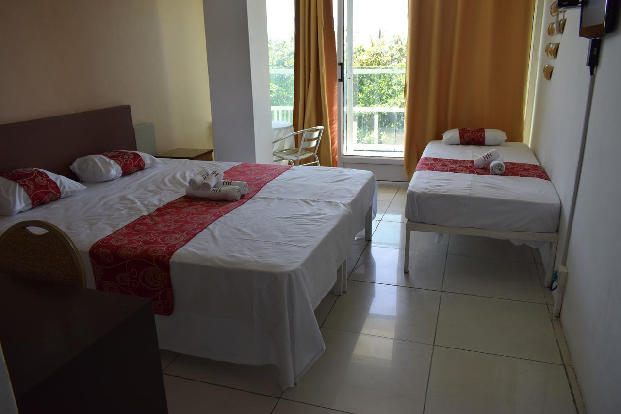Hypertek Hotel กรองด์เบย์ ภายนอก รูปภาพ