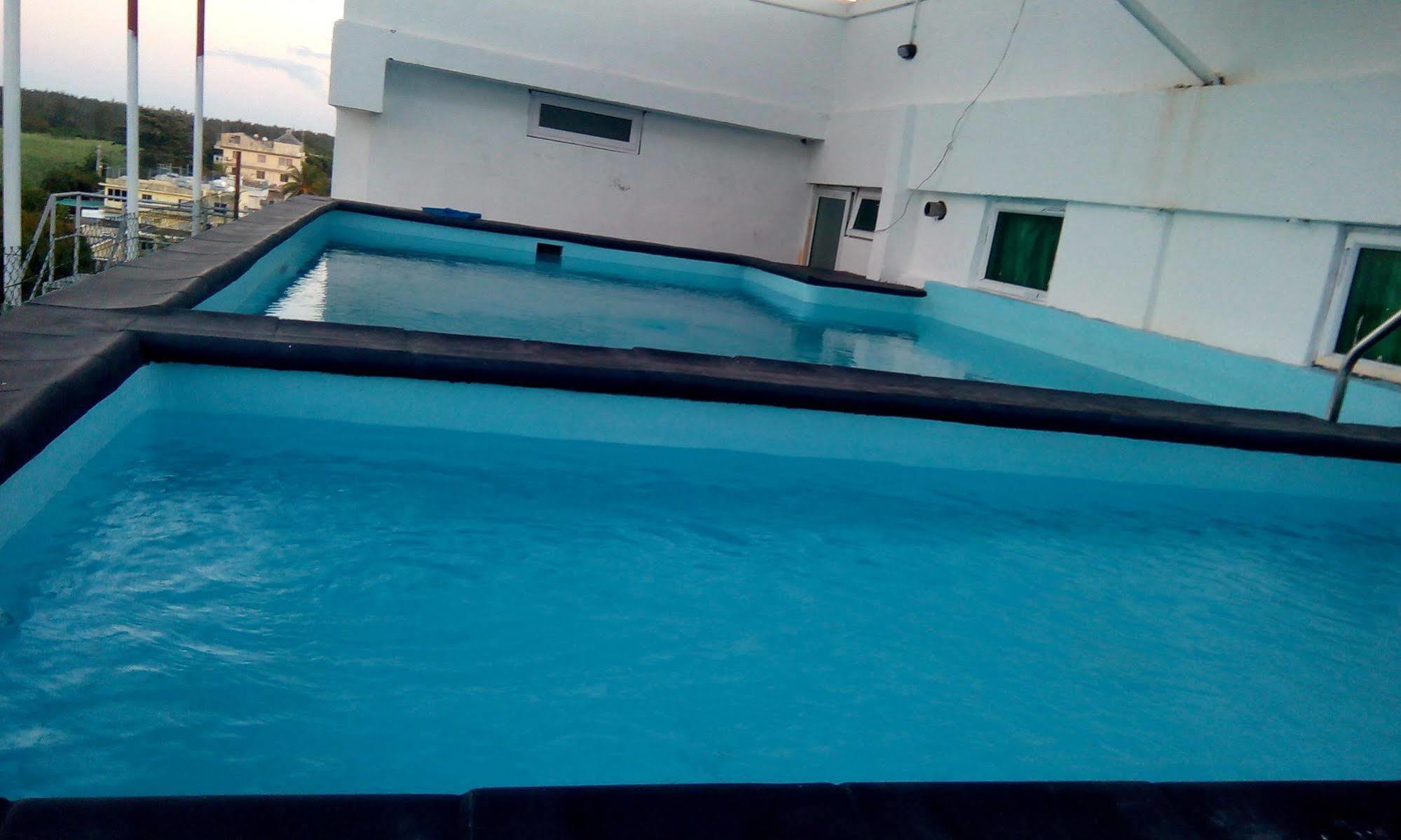 Hypertek Hotel กรองด์เบย์ ภายนอก รูปภาพ